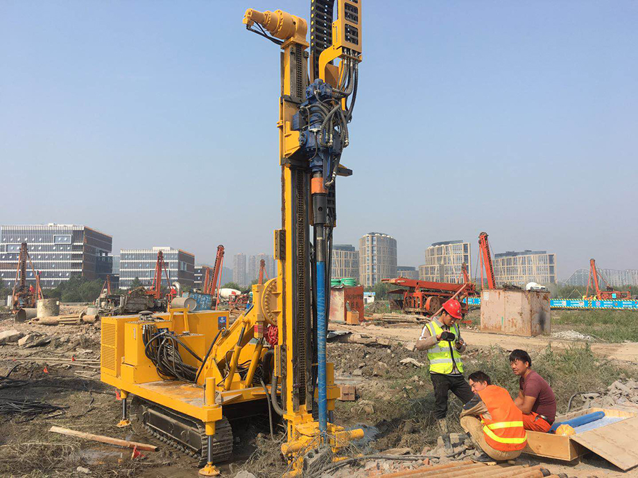 Anchor drilling rig 1 Compressed.jpg